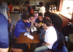 DW04pub1